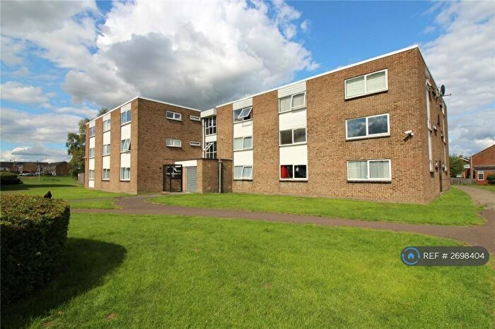 1 Bedroom Flat To Rent In Shakespeare Road, Royal Wootton Bassett, Swindon, SN4
