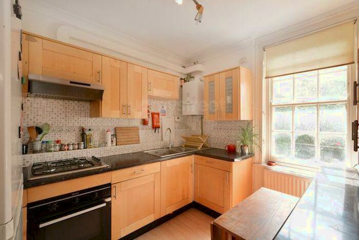 5 Bedroom Terraced House To Rent In Camden Road, NW1