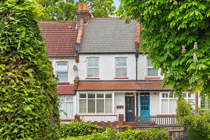 2 Bedroom Terraced House For Sale In Coulsdon, Surrey, CR5