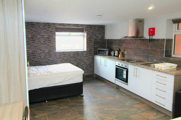 Studio To Rent In Gulson Lodge, Coventry, West Midlands, CV1