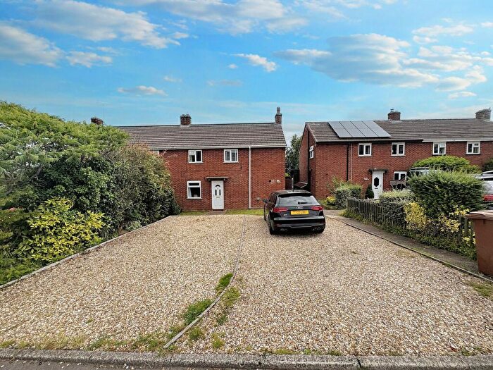 3 Bedroom Semi-Detached House For Sale In Sage Grove, Tiverton, EX16