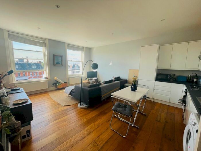 2 Bedroom Flat To Rent In Electric Avenue, Brixton, SW9