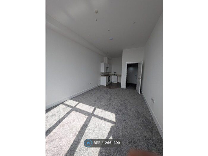 1 Bedroom Flat To Rent In Westoe Road, South Shields, NE33