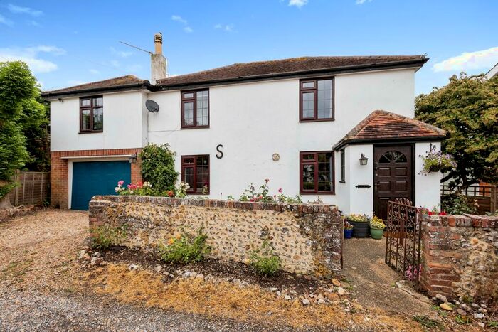 4 Bedroom Detached House For Sale In Commonside, Westbourne, Emsworth, West Sussex, PO10