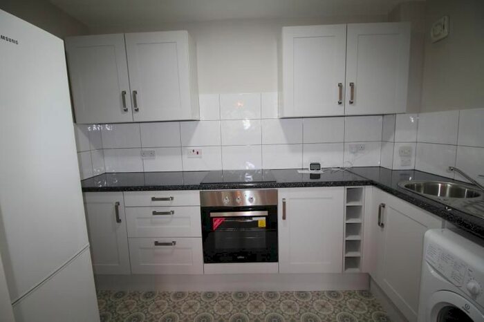 1 Bedroom Flat To Rent In Rushdon Close, Romford, Essex, RM1