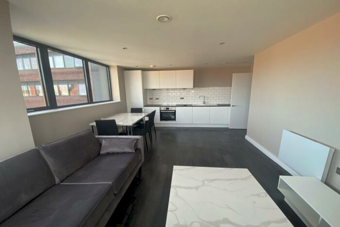 2 Bedroom Apartment To Rent In West Bar, Sheffield, S3