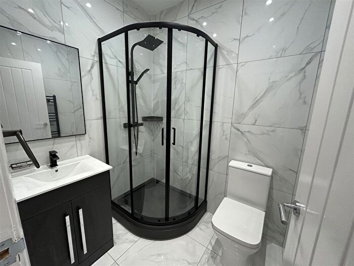 1 Bedroom Flat To Rent In Spectrum House, East Parade, Bradford, BD1