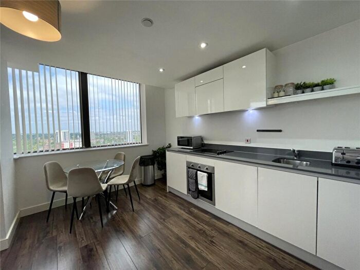 2 Bedroom Apartment To Rent In Broadway Residences, Broad Street, Birmingham, West Midlands, B15