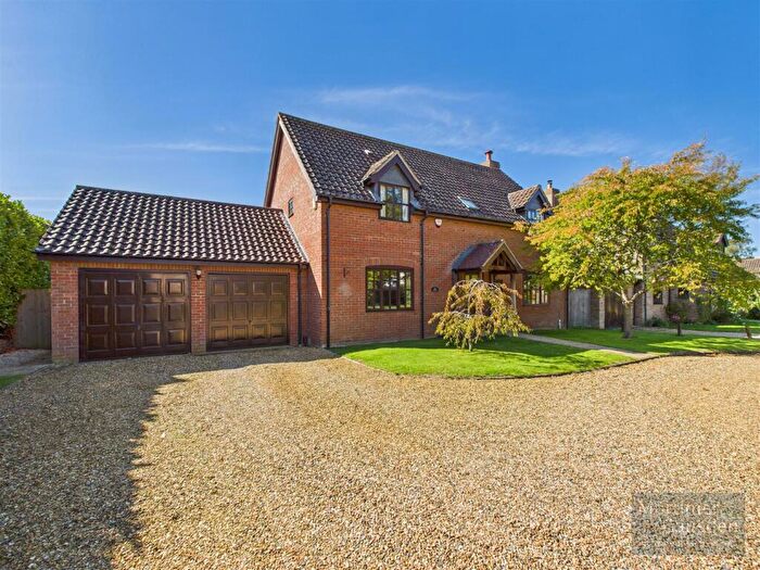 4 Bedroom Detached House For Sale In Richer Road, Bury St. Edmunds, IP31