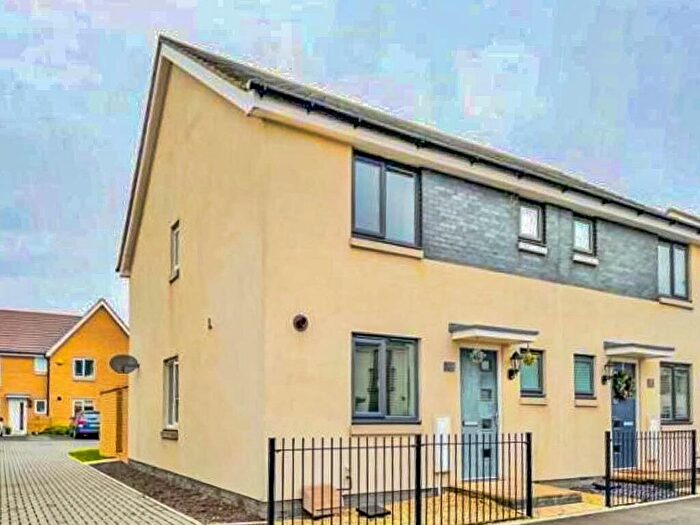 3 Bedroom Semi Detached House To Rent In Wood Street, Patchway, Bristol, BS34