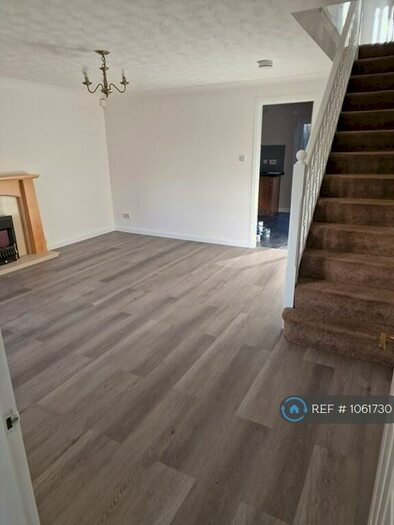 3 Bedroom Semi-Detached House To Rent In Waverley Crescent, Livingston, EH54