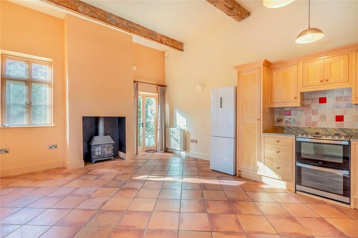 Studio To Rent In South Road, Oundle, Peterborough, PE8