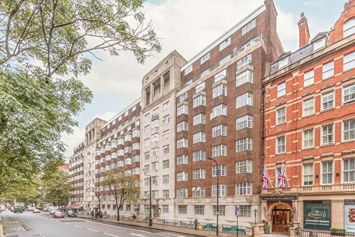 Studio For Sale In Woburn Place, Bloomsbury, WC1H