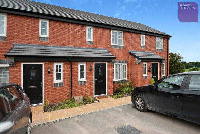 3 Bedroom Terraced House For Sale In Holder Grove, Shrewsbury, SY2