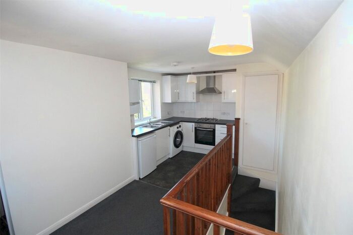 Studio To Rent In East Barnet Road, New Barnet, EN4