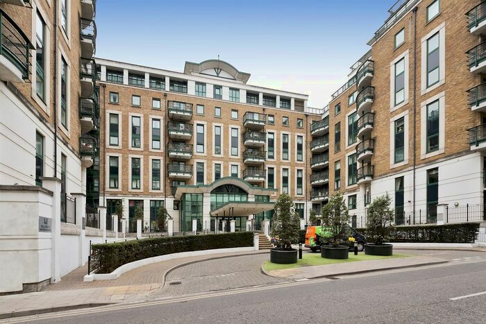 2 Bedroom Flat To Rent In Beckford Close, Warwick Road, London, W14