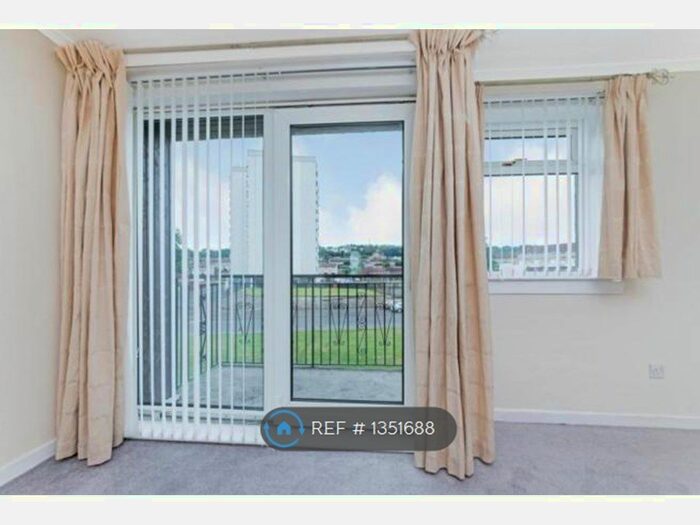 2 Bedroom Maisonette To Rent In Cruachan Road, Rutherglen, Glasgow, G73