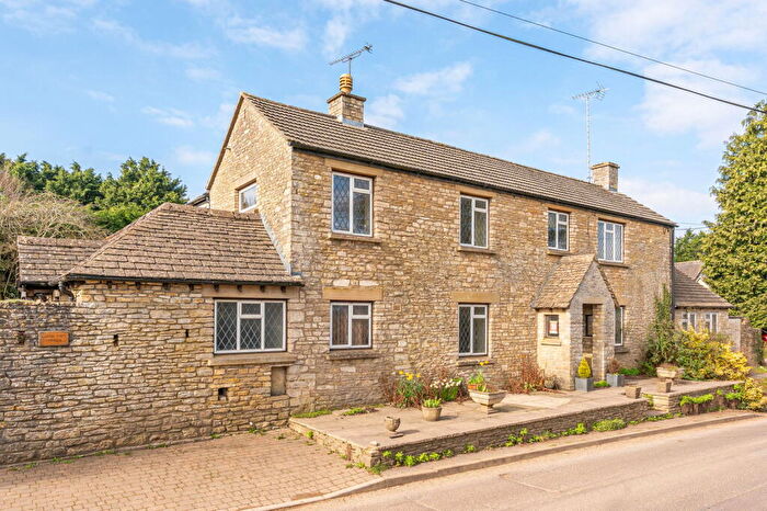 4 Bedroom Detached House For Sale In Easton Town, Sherston, SN16