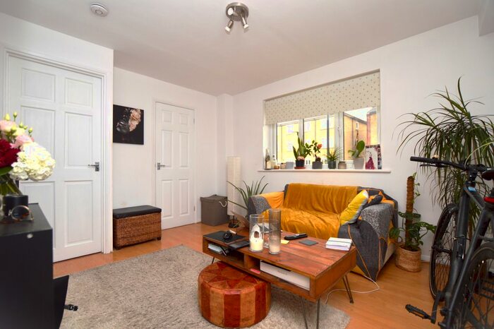 1 Bedroom Flat To Rent In Caradon Close, London, E11