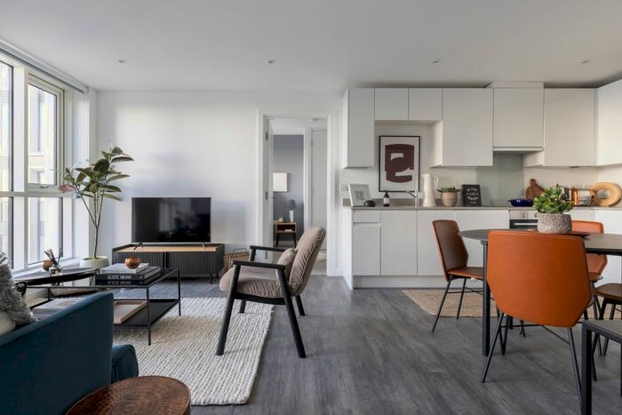 2 Bedroom Flat To Rent In Strand Street, Liverpool, L1