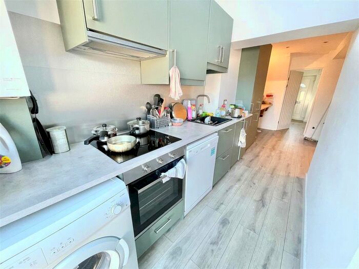 4 Bedroom Terraced House To Rent In Tidenham Way, Patchway, Bristol, BS34