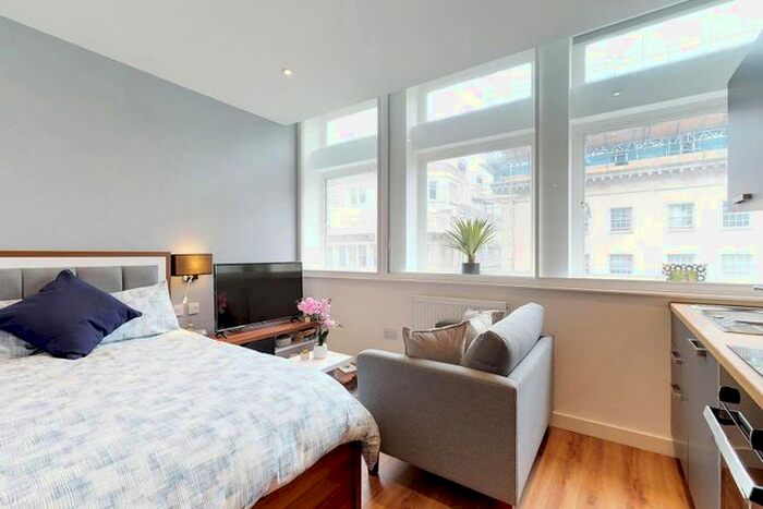 Studio To Rent In Apt, Gravity Residence #, L2