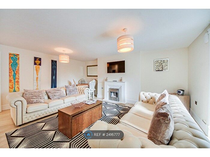 1 Bedroom Flat To Rent In Westcliffe Road, Southport, PR8