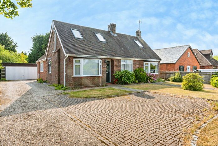 4 Bedroom Bungalow For Sale In Aylesbury Road, Wendover, Aylesbury, HP22