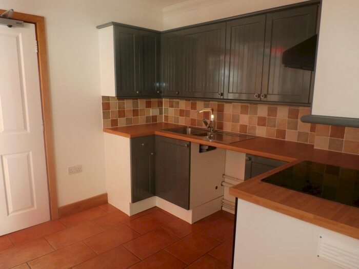 2 Bedroom Flat To Rent In Paradise Street, Cambridge, CB1