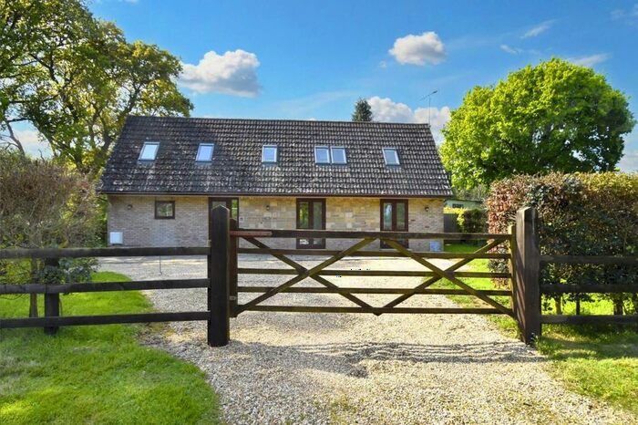 3 Bedroom Detached House To Rent In Newport Road, Sandown, PO36