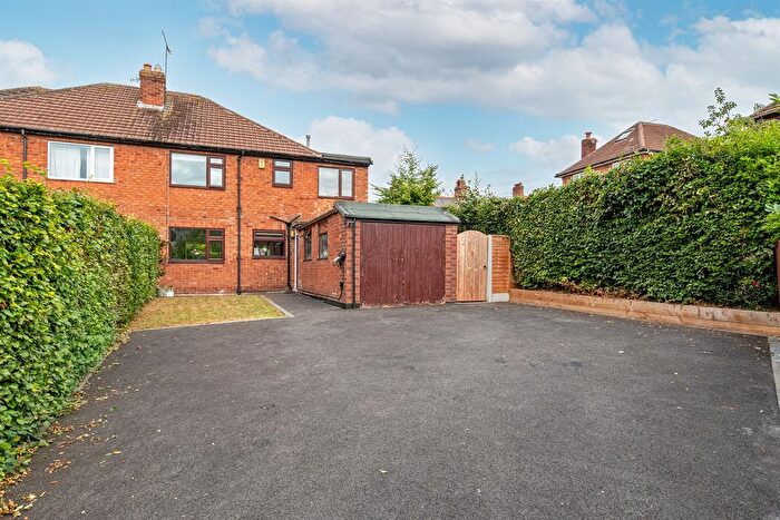 5 Bedroom Semi-Detached House For Sale In Nemos Close, Helsby, Frodsham, WA6