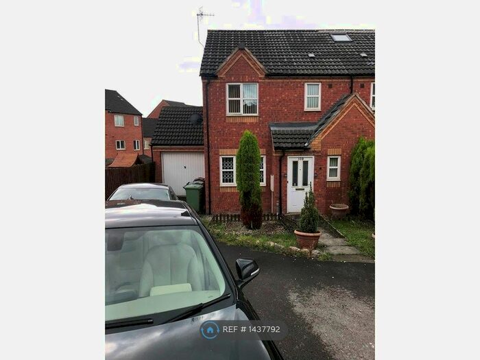 3 Bedroom Semi-Detached House To Rent In Pavior Road, Nottingham, NG5