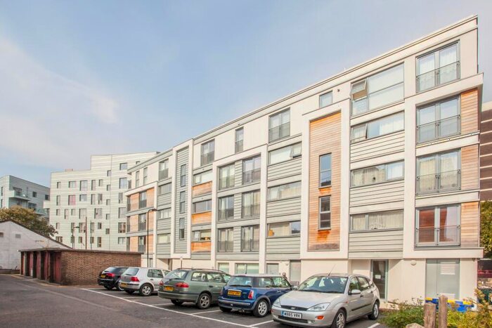 1 Bedroom Flat To Rent In Hutley Wharf, Branch Place, De Beauvoir, N1