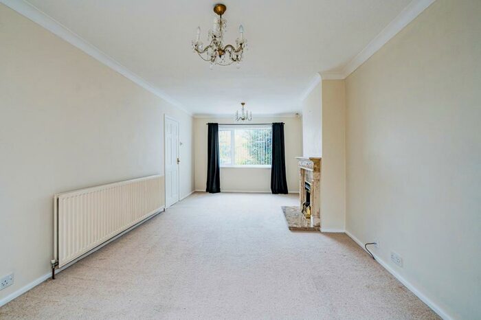 3 Bedroom Semi-Detached House For Sale In Waverley Crescent, Romsley, Halesowen, B62