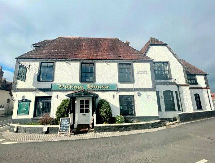 1 Bedroom Apartment To Rent In The Square, Findon, BN14