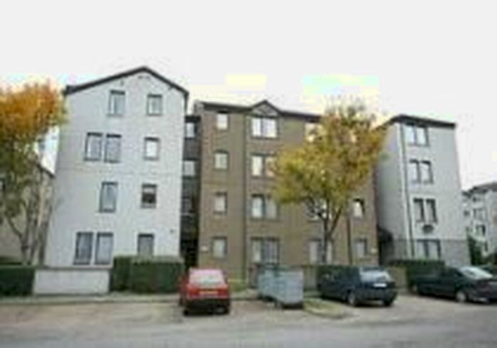 2 Bedroom Flat To Rent In Headland Court, Aberdeen, AB10