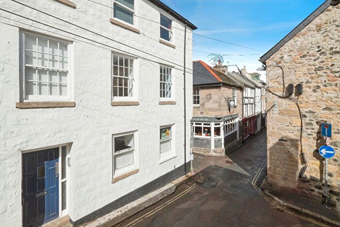 2 Bedroom Flat For Sale In Skidden Hill, St. Ives, Cornwall, TR26