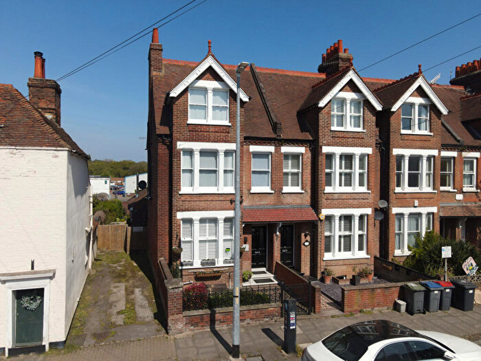 7 Bedroom Semi-Detached House For Sale In Wincheap, Canterbury, CT1