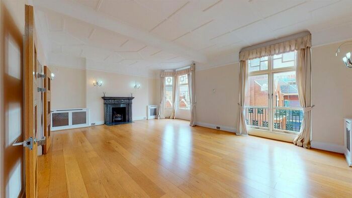 4 Bedroom Flat To Rent In Chiltern Street, London, W1U