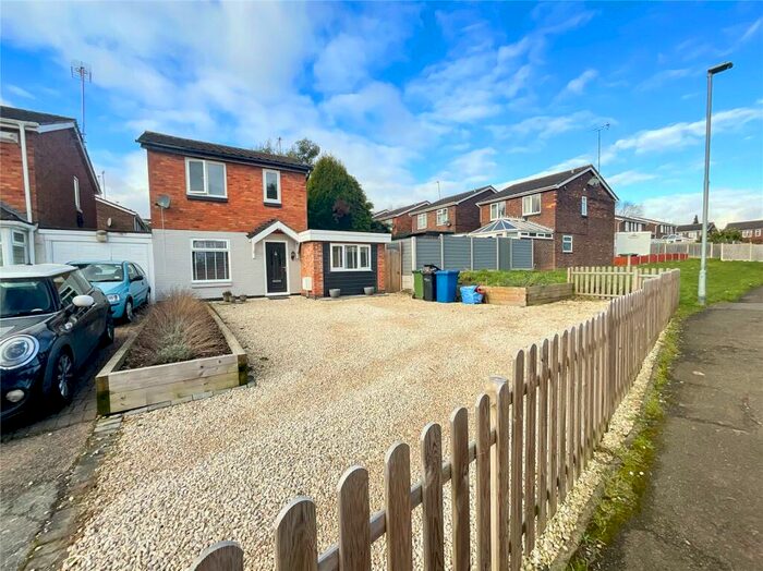 3 Bedroom Link Detached House To Rent In Dace, Tamworth, Staffordshire, B77