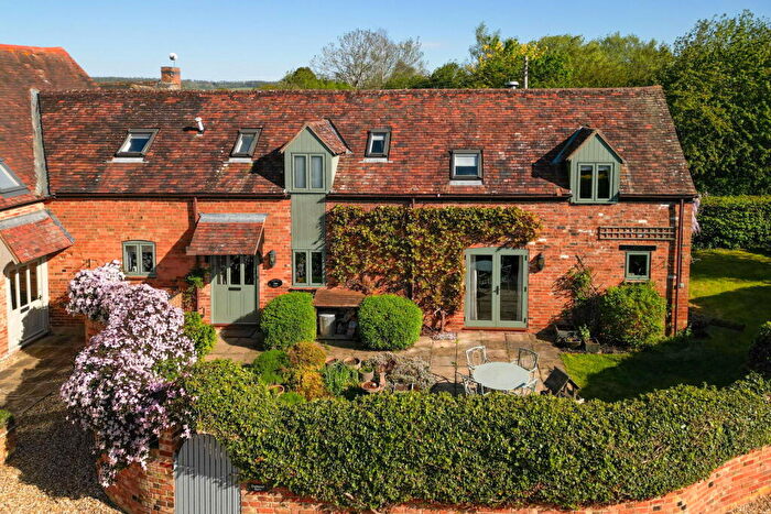 3 Bedroom Semi-Detached House For Sale In Rouse Lane, Oxhill, Warwick, CV35