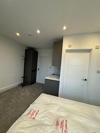 1 Bedroom Studio To Rent In Wandsworth High Street, London, SW18