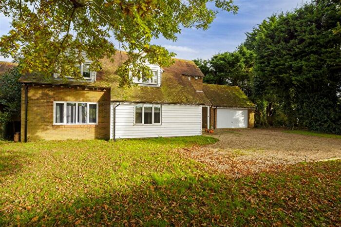 4 Bedroom Detached House For Sale In Oak Tree House, Bagshill Road, Leaveland, ME13