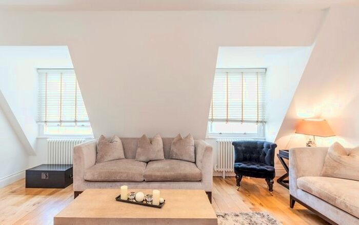 1 Bedroom Flat To Rent In Grosvenor Hill, London, W1K