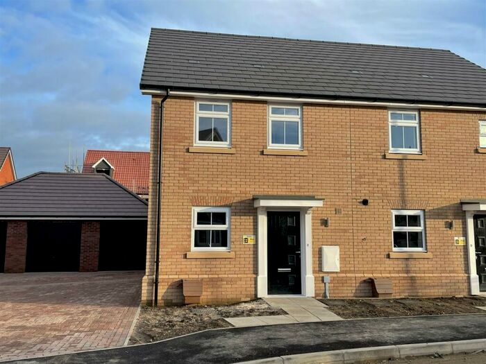 3 Bedroom House To Rent In Perch Chase, Soham, CB7