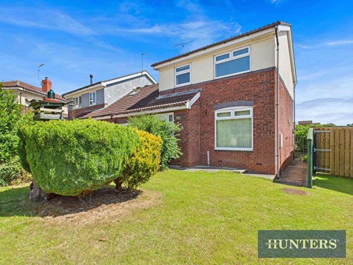 3 Bedroom Link Detached House To Rent In Orchard Close, Bridlington, YO16