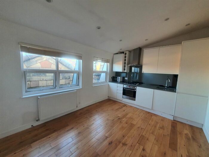 1 Bedroom Flat To Rent In High Street, London, W3