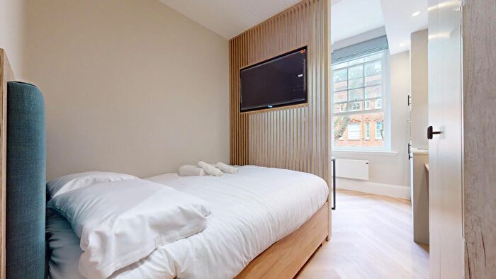 Studio To Rent In Draycott Avenue, London, SW3