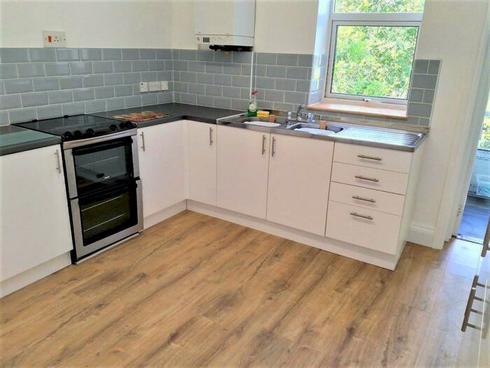 7 Bedroom House To Rent In Bridge Road, Bath, BA2