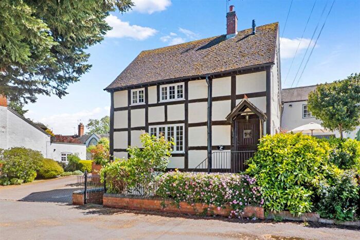 2 Bedroom Cottage For Sale In Ferry Lane, Alveston, Stratford-upon-Avon, CV37